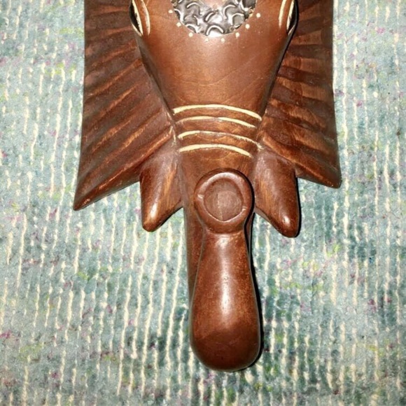 Elephant Statue - Picture 2 of 2